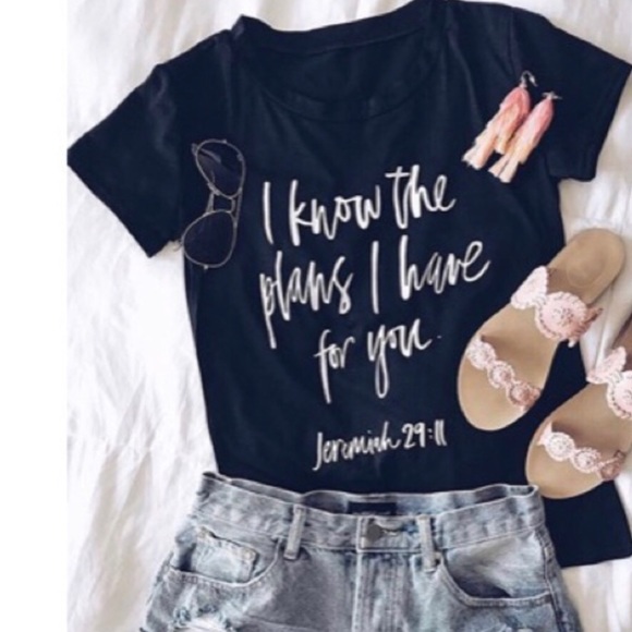 Inspirational Black Graphic Tee - Picture 4 of 4